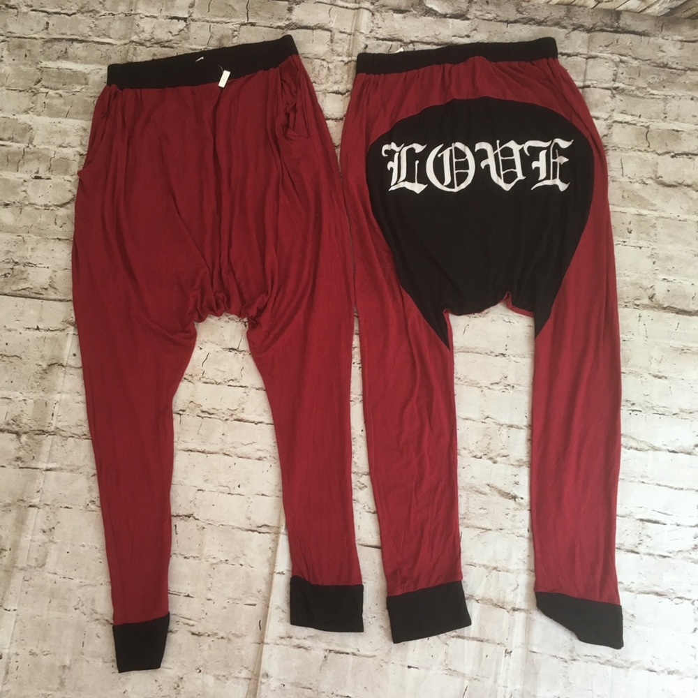 NWT cream 2 , burgundy/black Harem pants